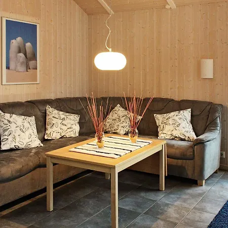 Ferienhaus Four-bedroom Holiday In 6
